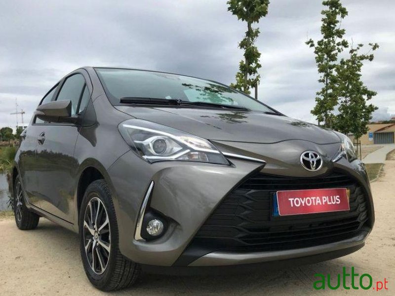 2018' Toyota Yaris photo #1