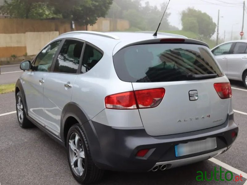 2008' SEAT Altea Freetrack 2.0 Tdi T4 photo #2