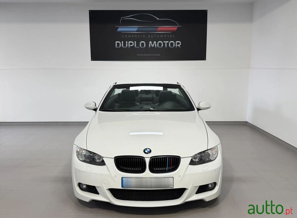 2009' BMW Série 3 I M Sport Edition photo #5