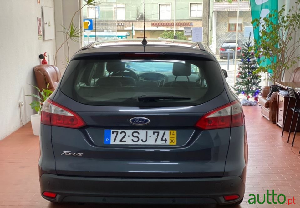 2014' Ford Focus Sw photo #4