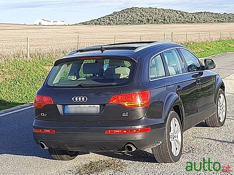 2007' Audi Q7 photo #4