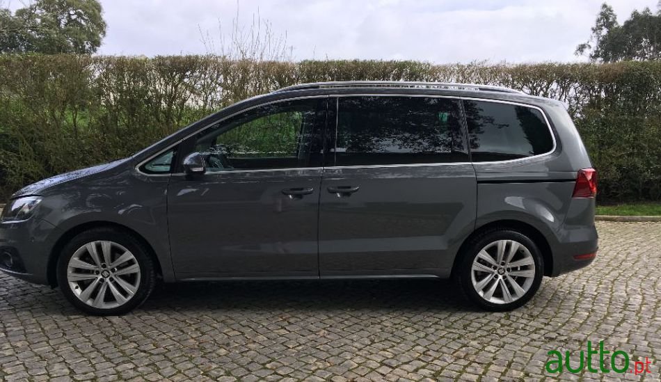 2017' SEAT Alhambra photo #3
