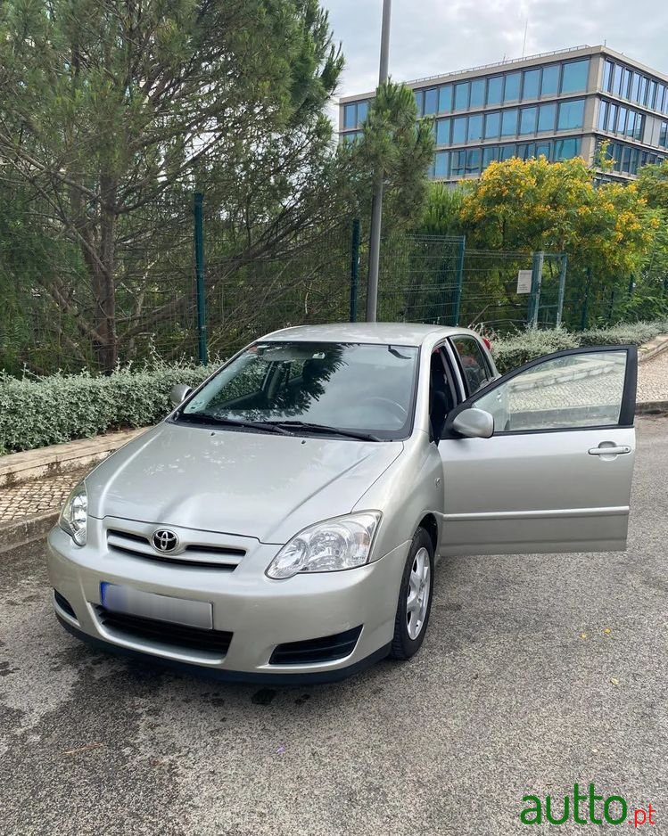 2006' Toyota Corolla photo #1