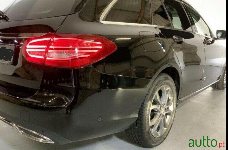 2017' Mercedes-Benz C-220 photo #2