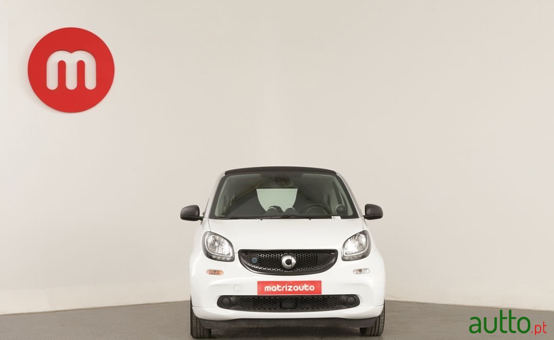 2020' Smart Fortwo photo #2