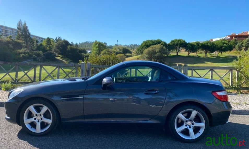 2012' Mercedes-Benz Slk-250 photo #2