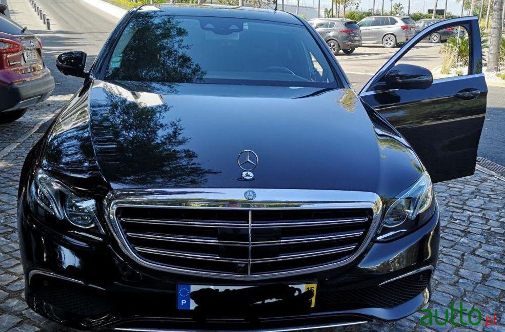 2015' Mercedes-Benz E-220 Executive Pilot photo #2