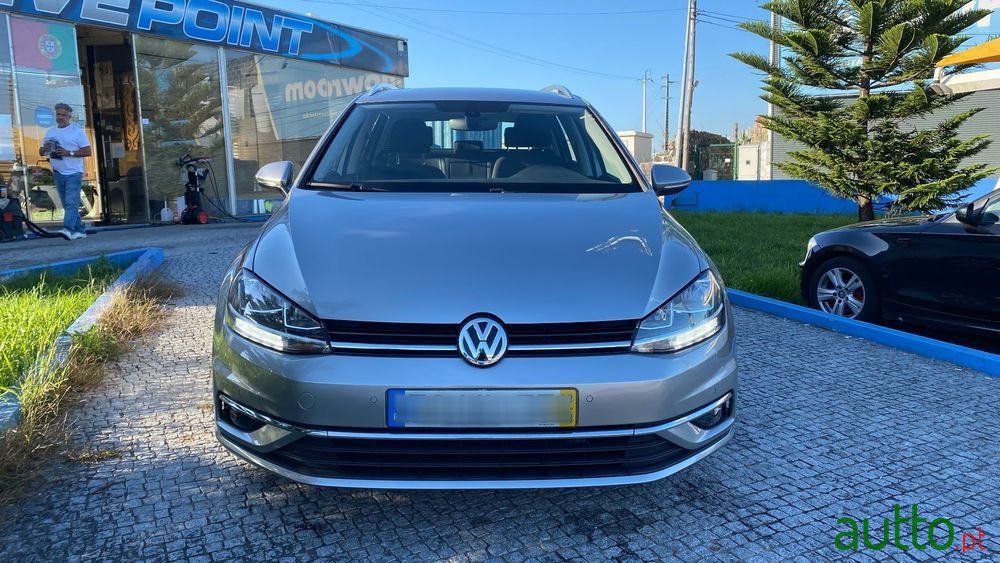 2018' Volkswagen Golf Variant photo #5