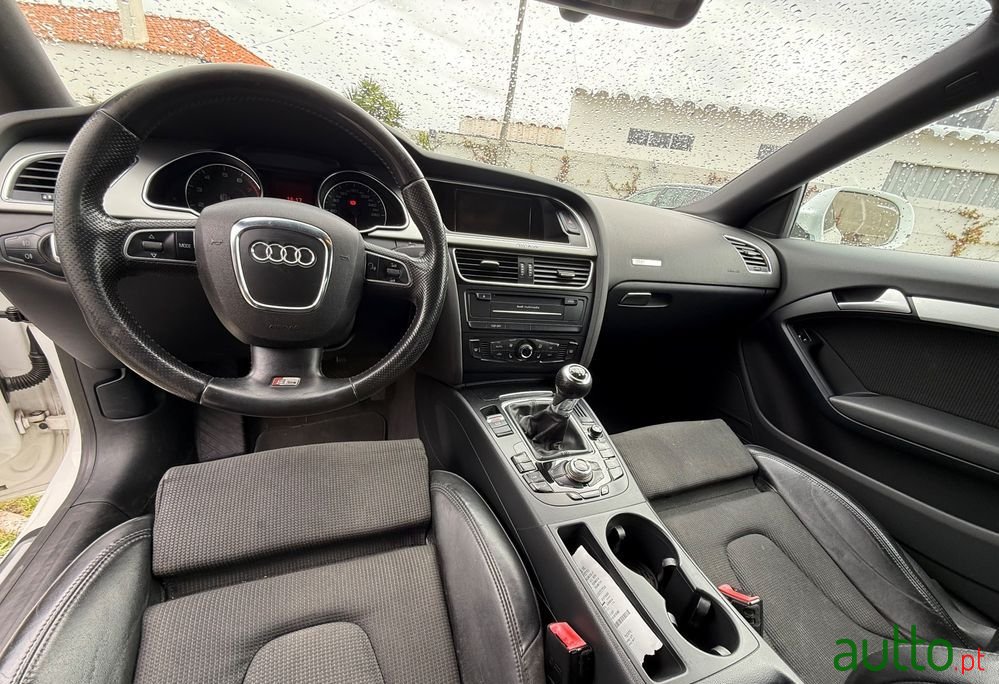 2009' Audi A5 2.0 Tfsi S-Line photo #6