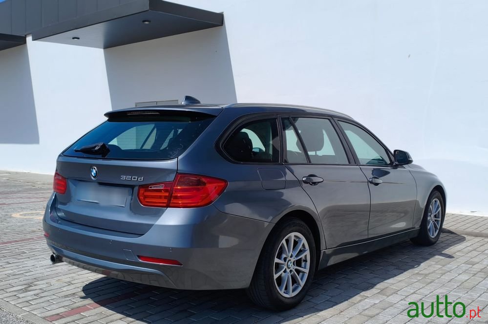 2013' BMW Série 3 D Line Modern photo #4
