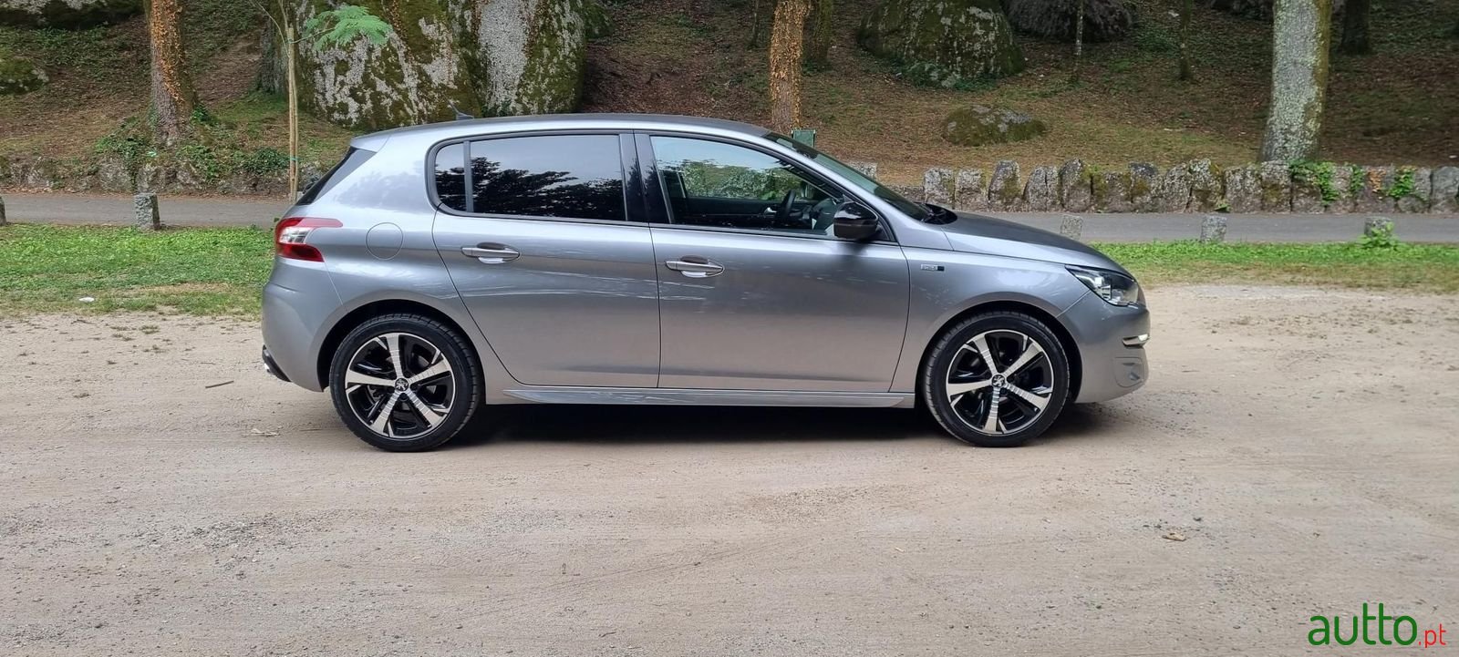 2017' Peugeot 308 photo #1