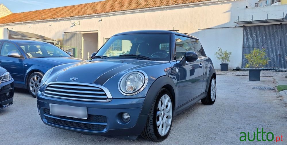 2009' MINI Cooper D 3 Portas photo #1