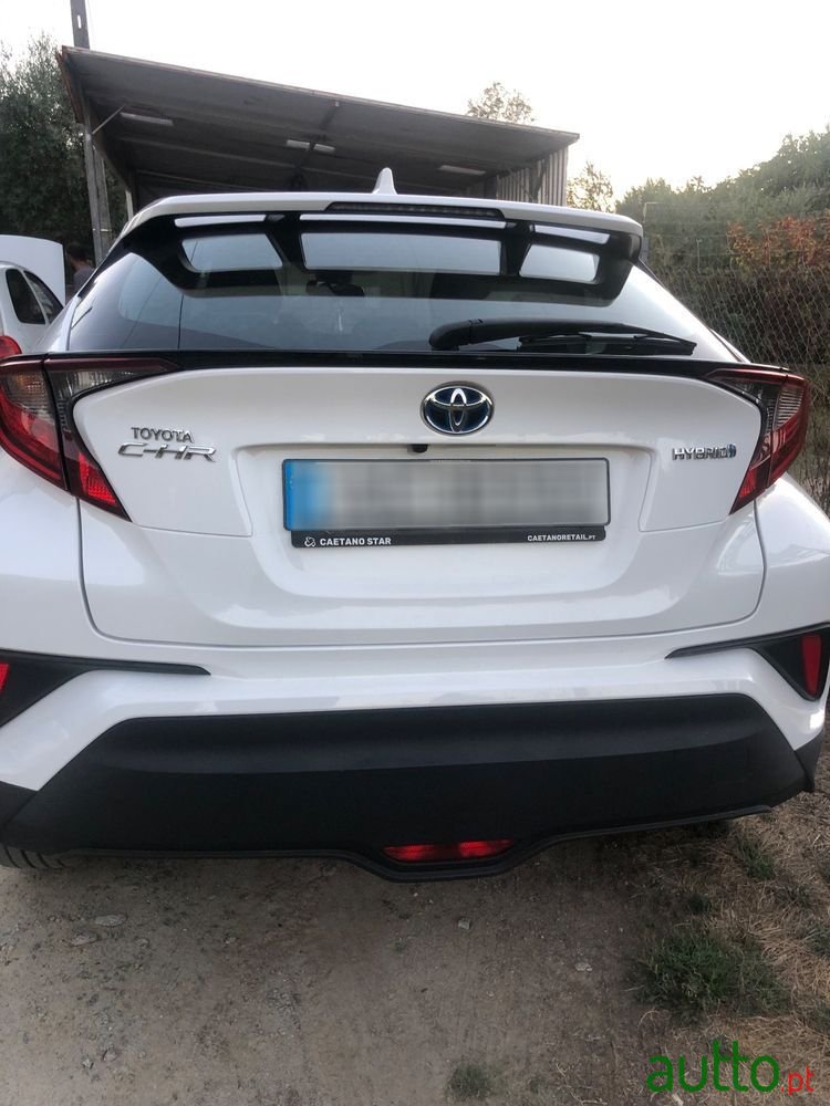 2021' Toyota C-HR 1.8 Hybrid Comfort photo #3