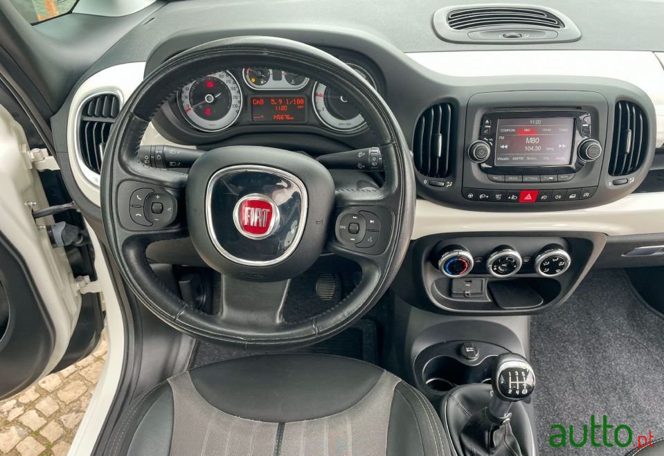 2014' Fiat 500L photo #5