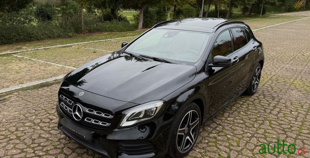 2020' Mercedes-Benz Classe Gla photo #1