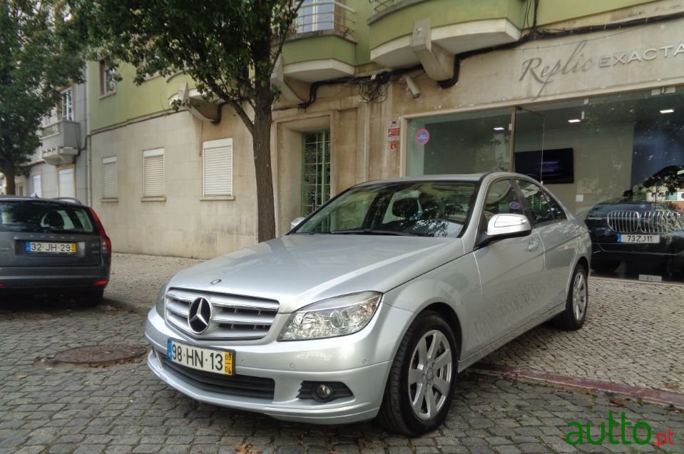 2009' Mercedes-Benz C-220 photo #1