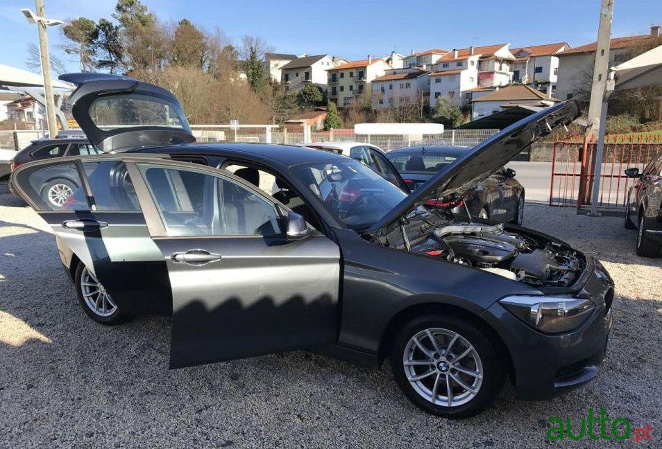 2013' BMW 120 D Line Urban photo #1