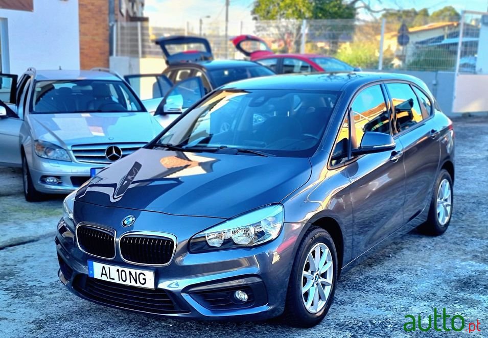 2015' BMW 216 Gran Tourer photo #1