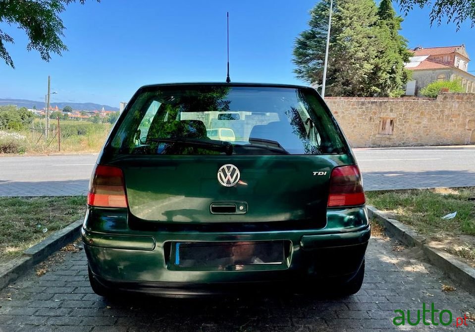 1998' Volkswagen Golf photo #2