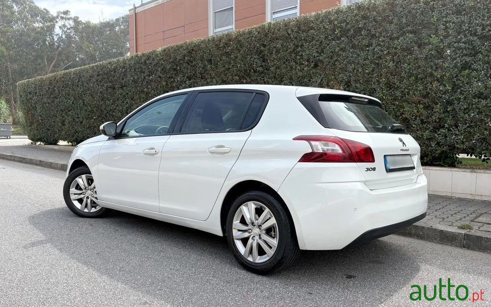 2016' Peugeot 308 photo #2
