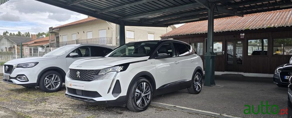 2021' Peugeot 3008 photo #2