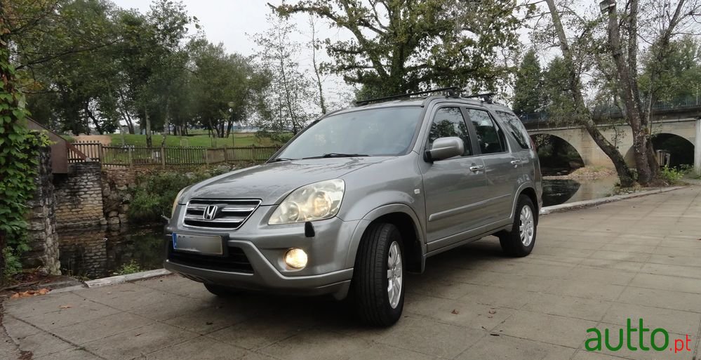 2004' Honda CR-V photo #1