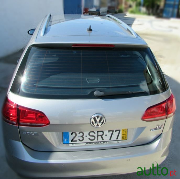 2017' Volkswagen Golf Variant photo #3