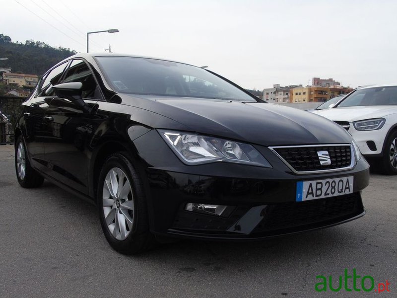 2020' SEAT Leon photo #4