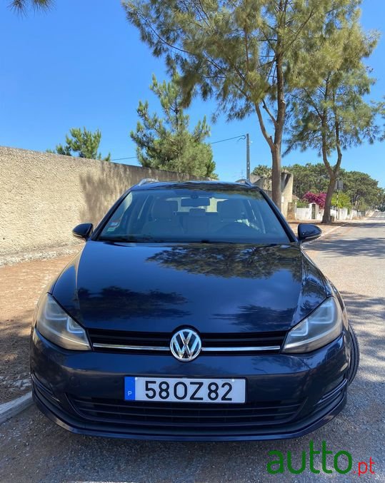 2014' Volkswagen Golf photo #3