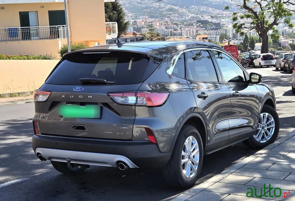 2022' Ford Kuga photo #2