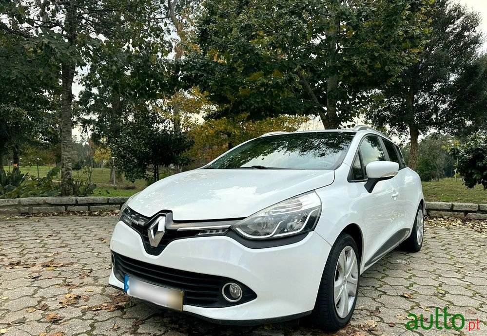 2015' Renault Clio photo #1