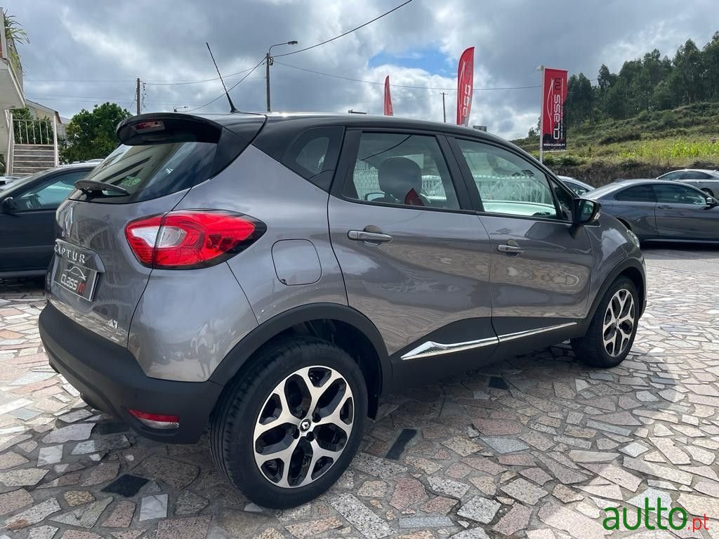2016' Renault Captur photo #4
