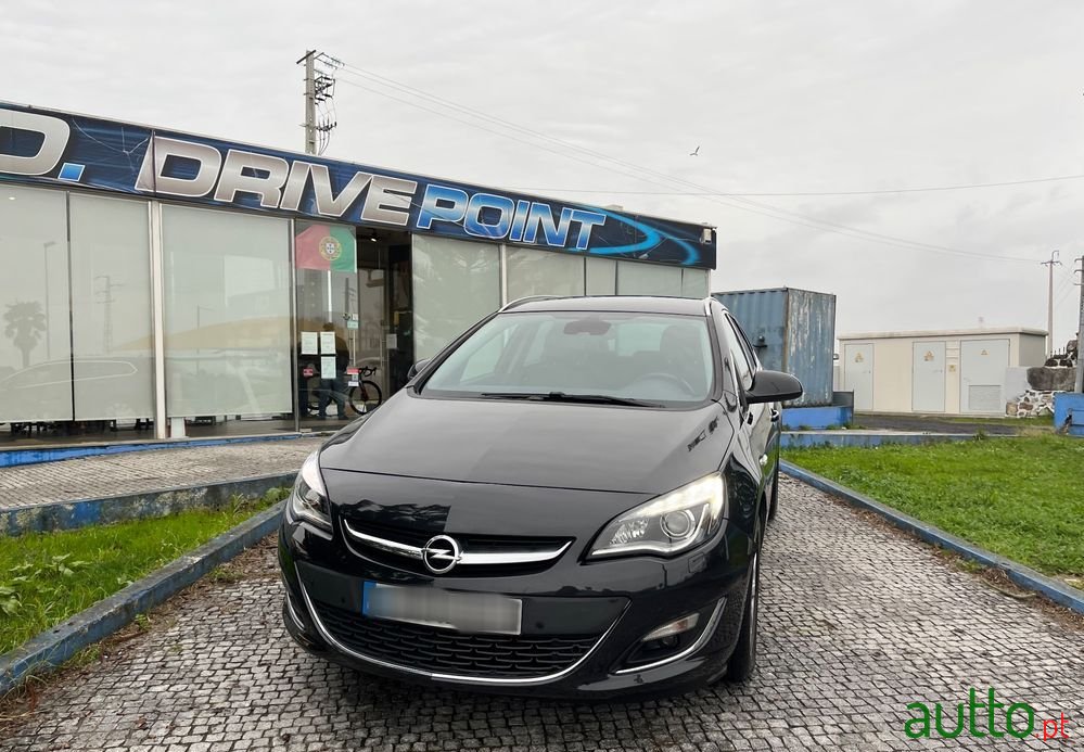 2016' Opel Astra Sports Tourer photo #2