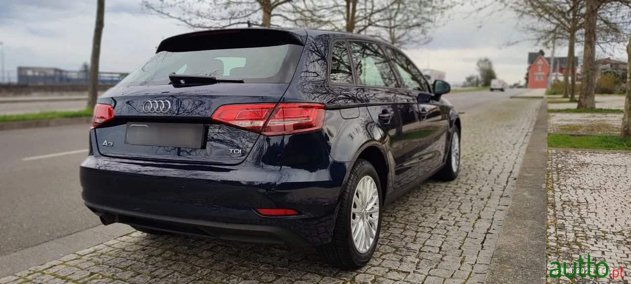 2017' Audi A3 Sportback photo #5