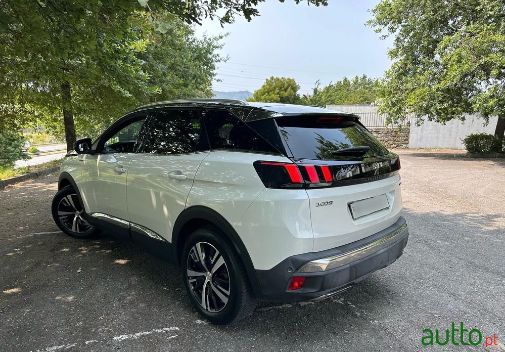 2017' Peugeot 3008 photo #5