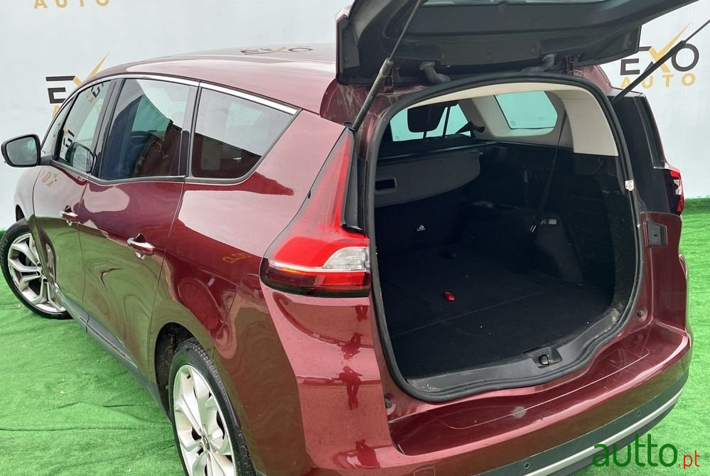 2019' Renault Grand Scenic photo #5