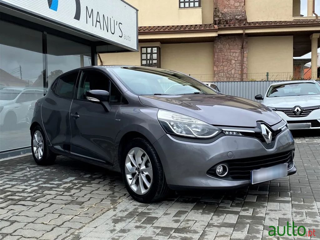 2015' Renault Clio photo #3