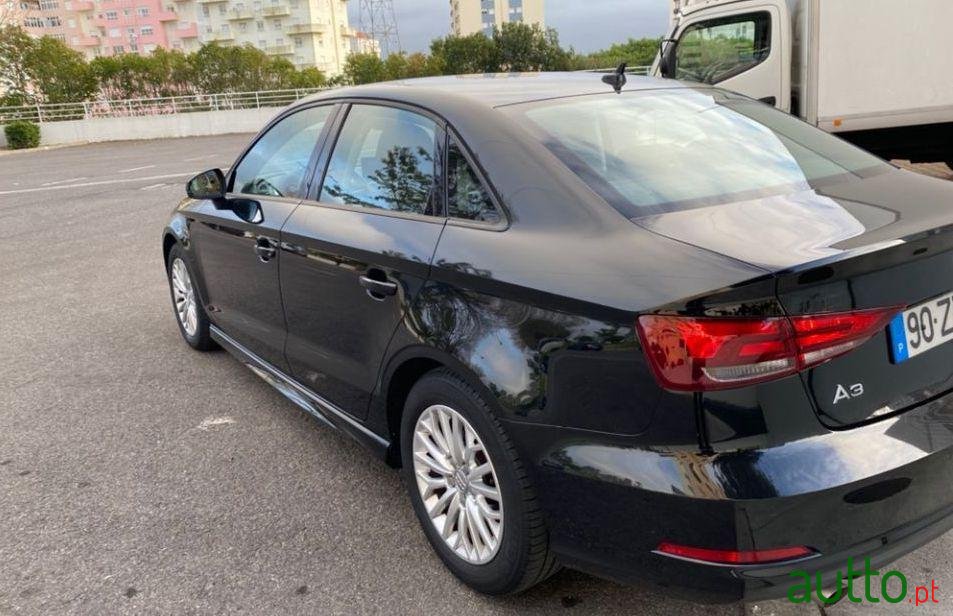 2015' Audi A3 photo #2