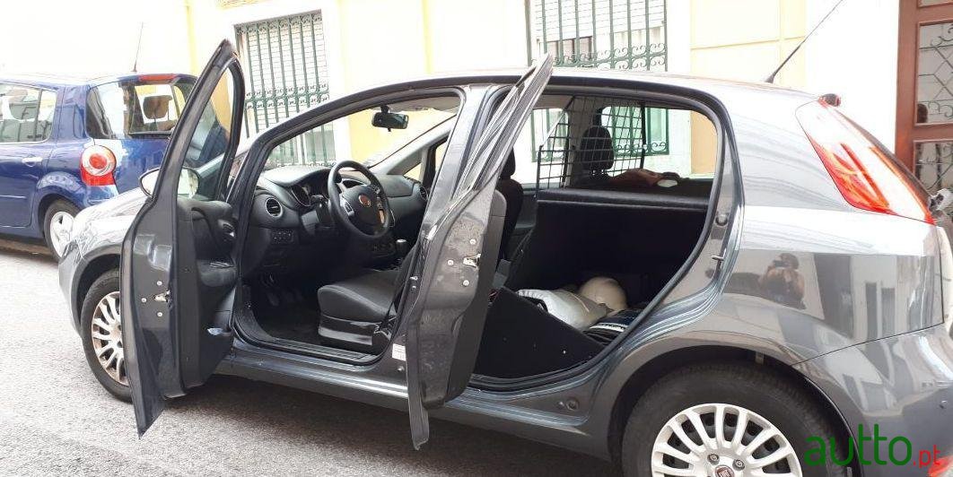 2017' Fiat Punto photo #4