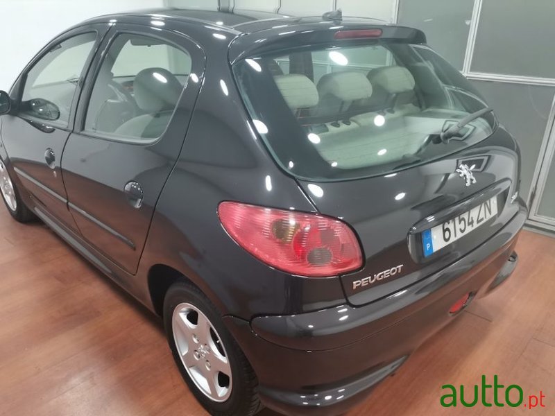 2005' Peugeot 206 photo #6