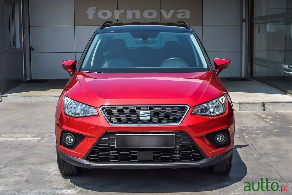2021' SEAT Arona 1.0 Tsi Style Dsg photo #3