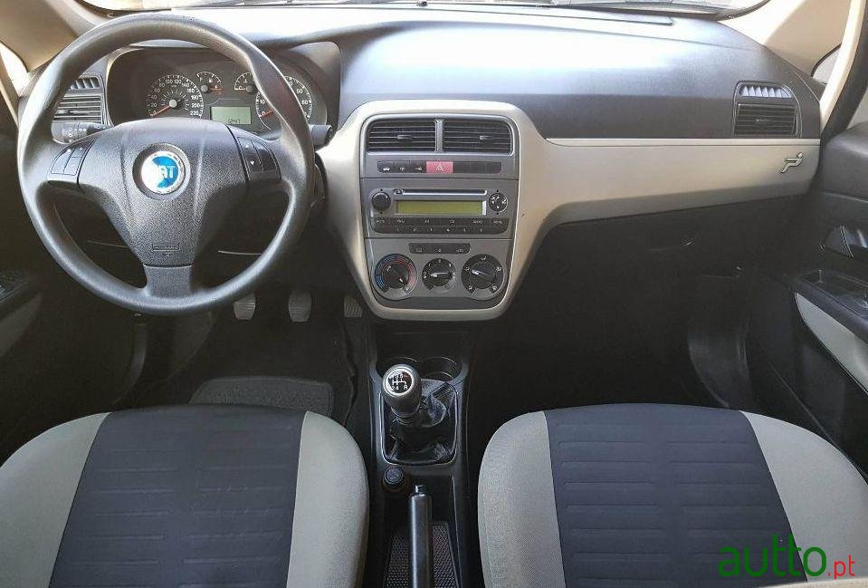 2006' Fiat Grande Punto 1.2 photo #1