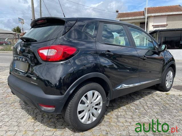 2017' Renault Captur photo #5