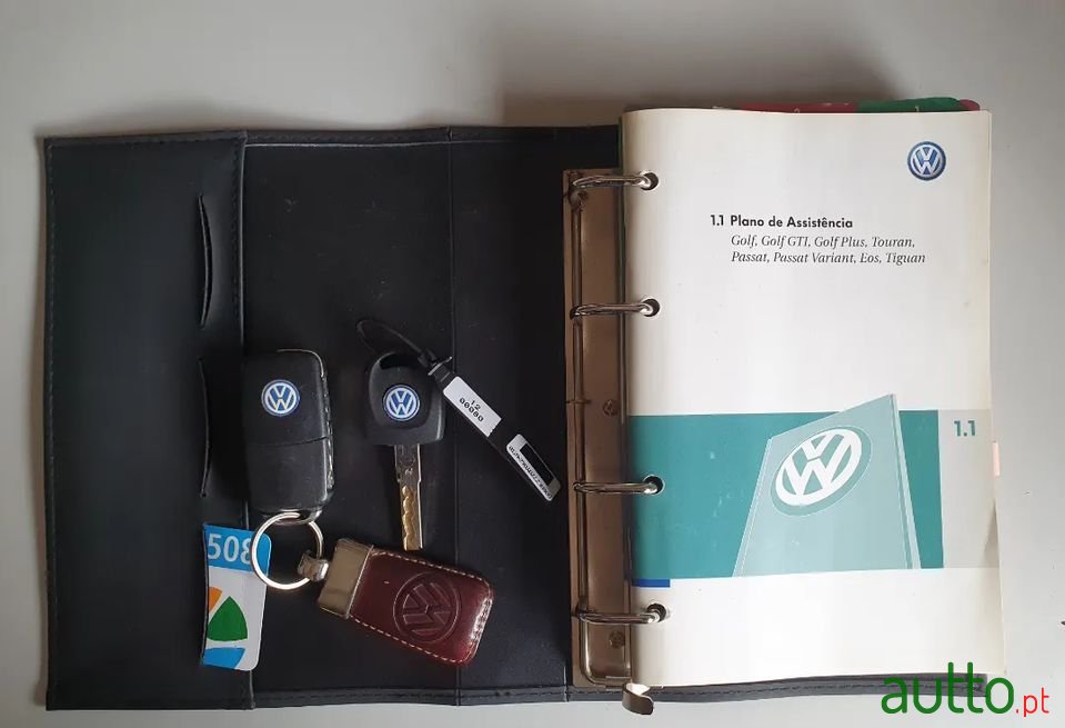 2008' Volkswagen Golf photo #6