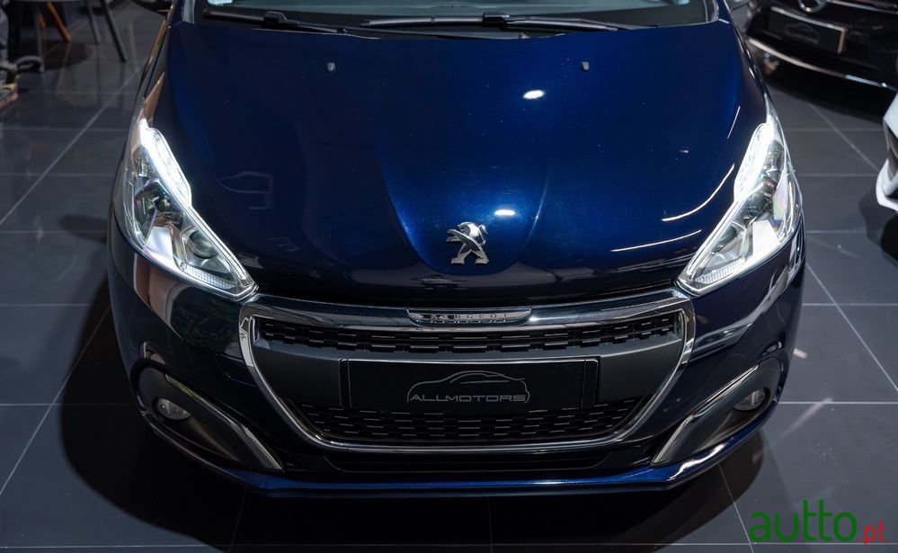 2019' Peugeot 208 photo #5