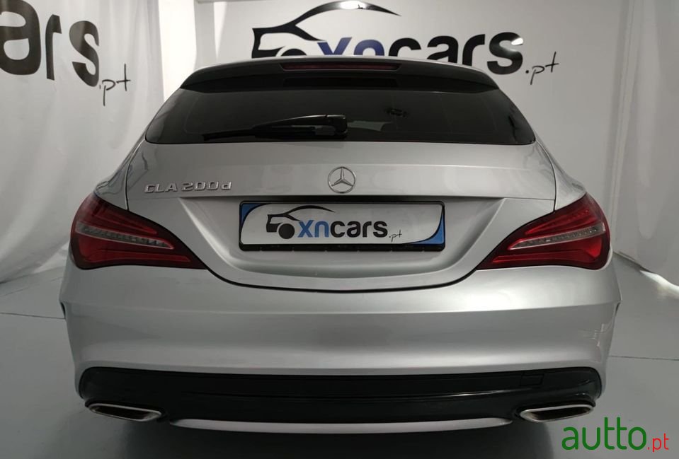 2017' Mercedes-Benz Cla-200 photo #5