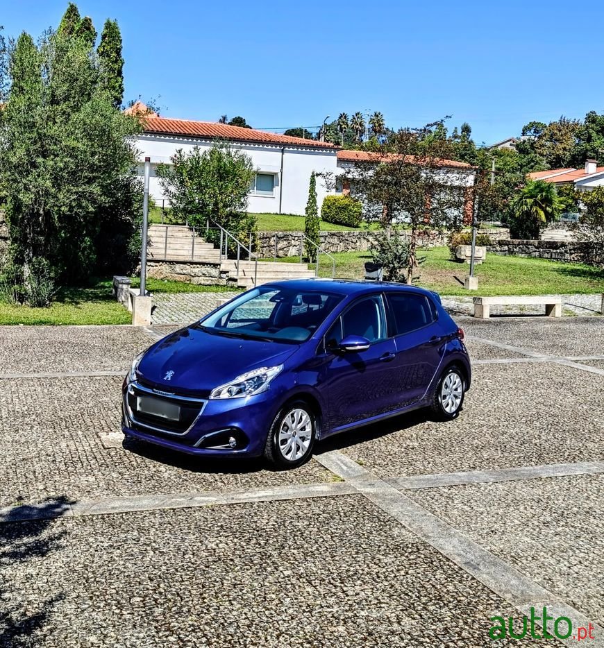 2018' Peugeot 208 photo #1