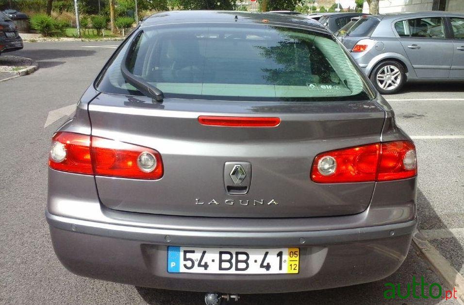 2005' Renault Laguna photo #3
