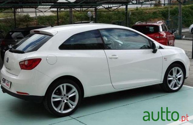 2010' SEAT Ibiza 1.6 Tdi 25 Anos Dpf photo #2