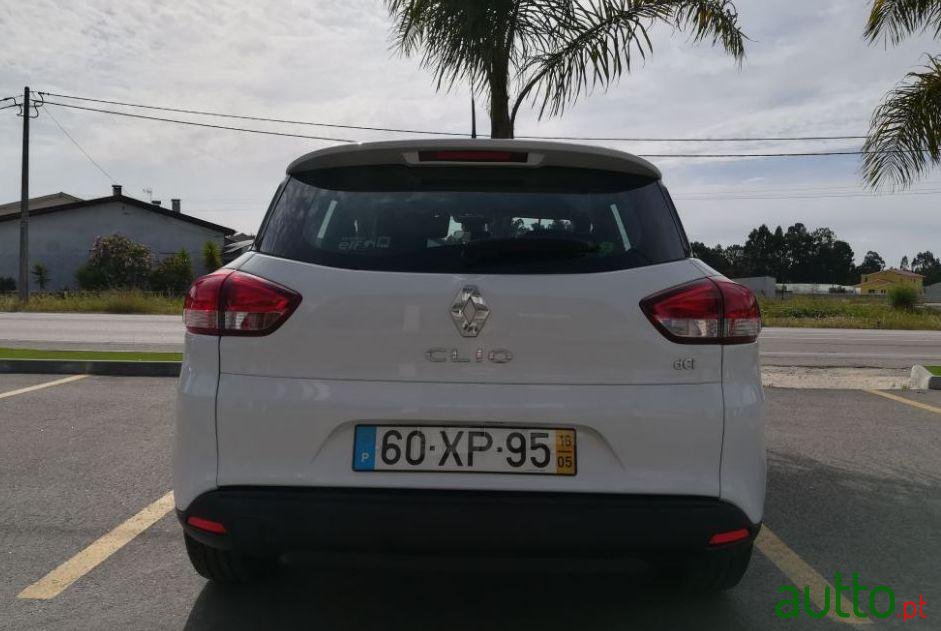 2016' Renault Clio Sport Tourer photo #3